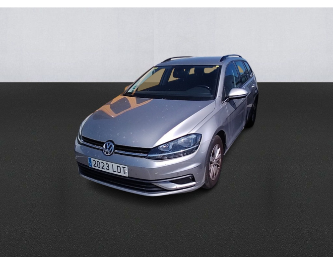 Renting cocheVOLKSWAGEN GOLF