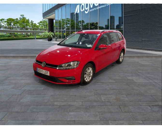 Renting cocheVOLKSWAGEN GOLF
