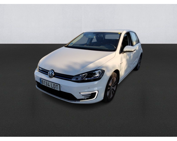 Renting cocheVOLKSWAGEN GOLF