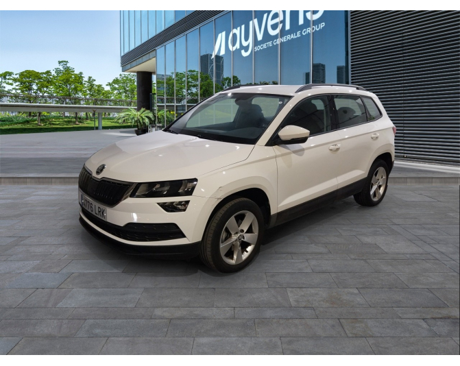 Renting cocheSKODA KAROQ