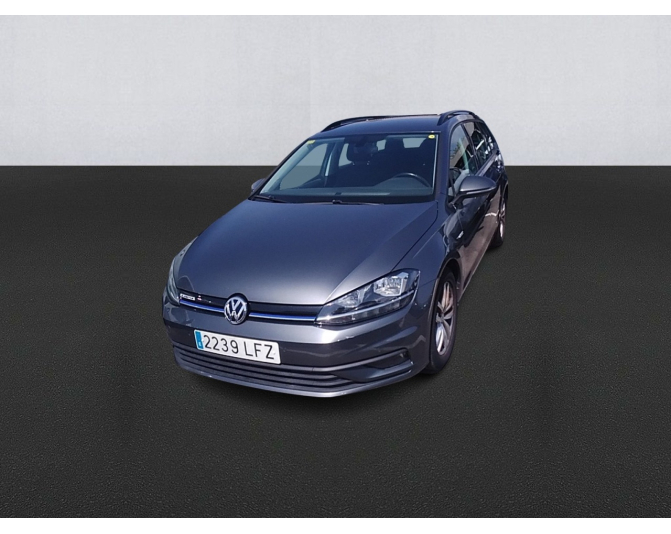 Renting cocheVOLKSWAGEN GOLF