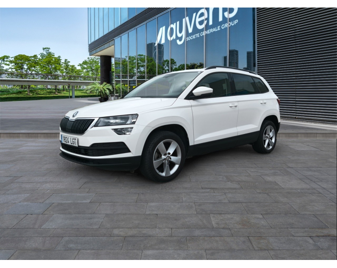 Renting cocheSKODA KAROQ