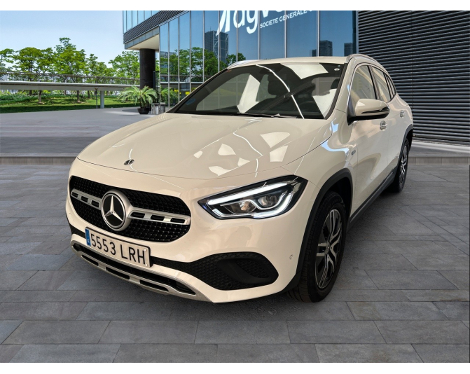 Renting cocheMERCEDES GLA