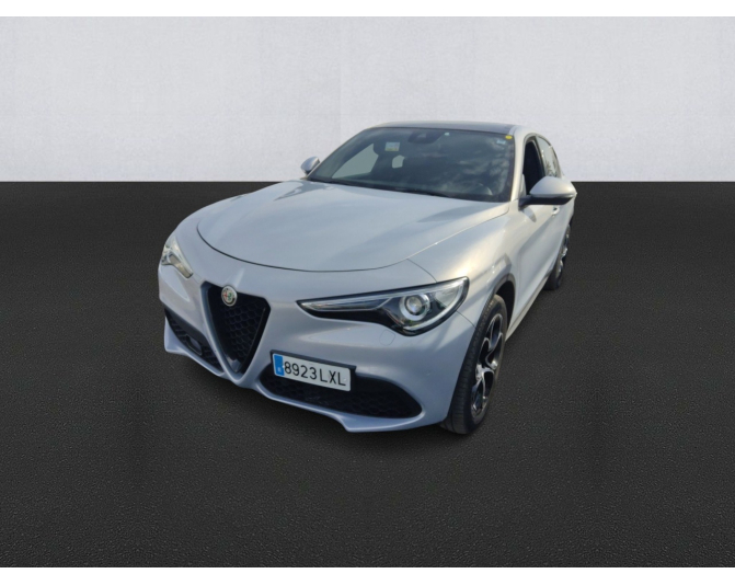 Renting cocheALFA ROMEO STELVIO