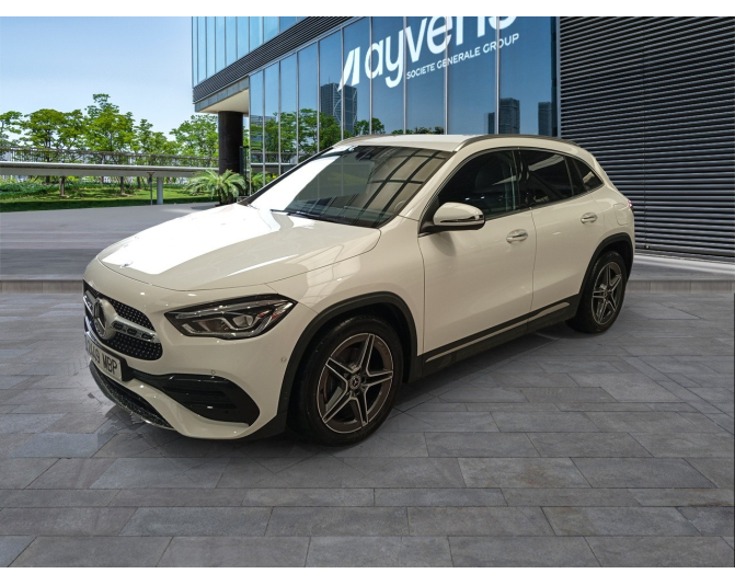 Renting cocheMERCEDES GLA