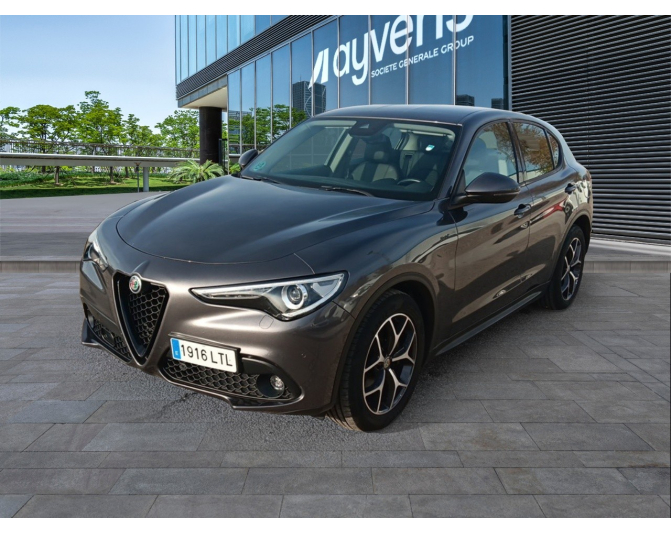 Renting cocheALFA ROMEO STELVIO