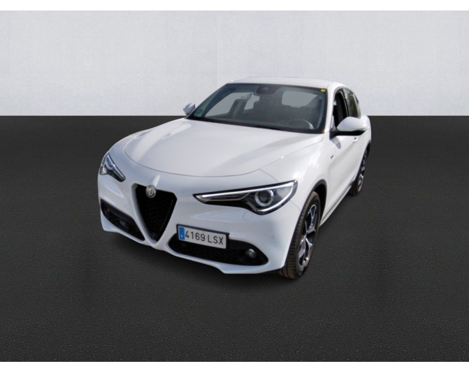 Renting cocheALFA ROMEO STELVIO