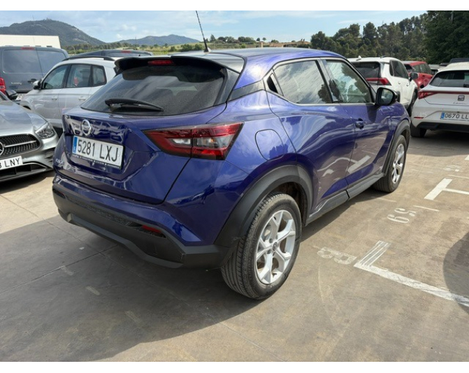 NISSAN JUKE