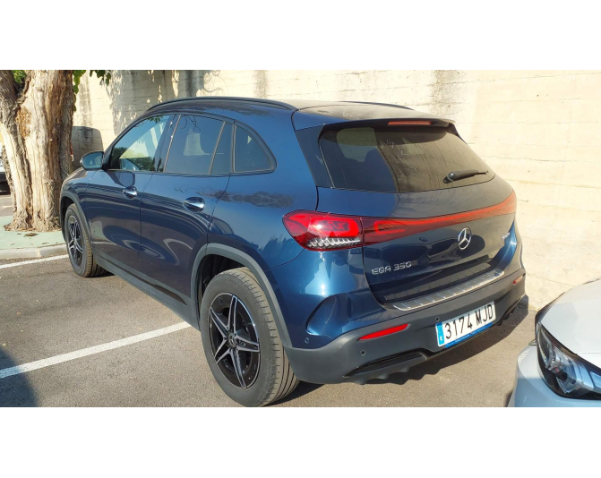 MERCEDES EQA