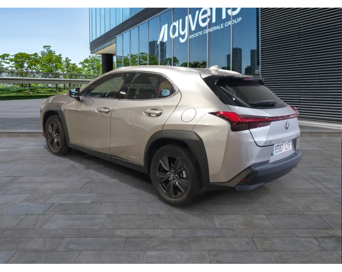 LEXUS UX