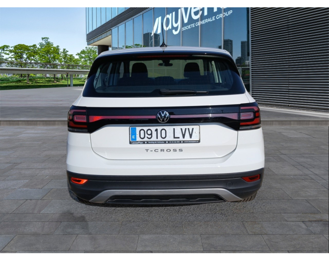 VOLKSWAGEN T-CROSS