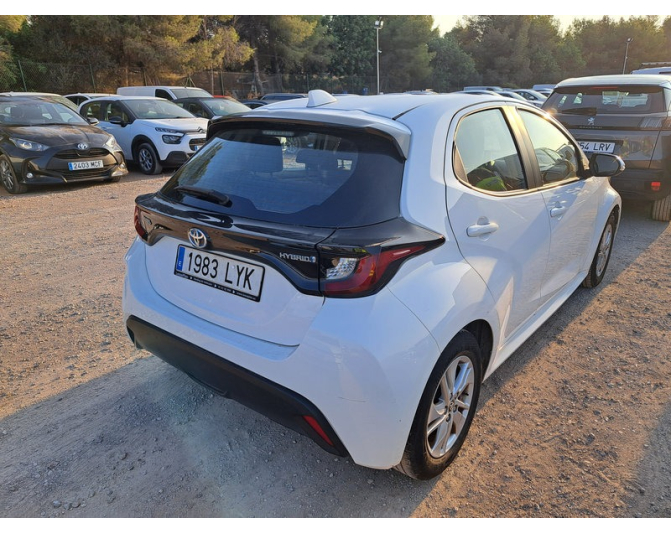 TOYOTA YARIS
