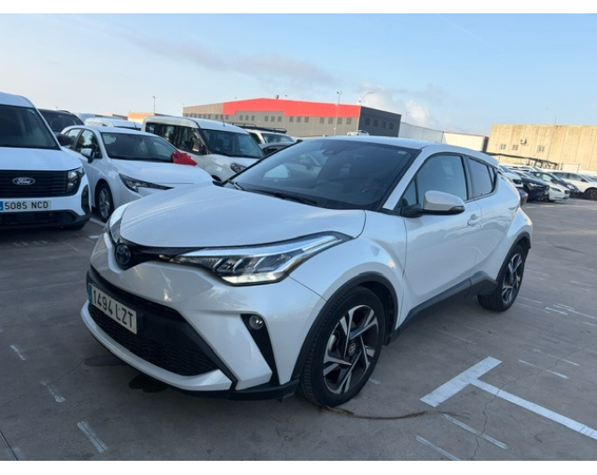 Renting cocheTOYOTA C-HR