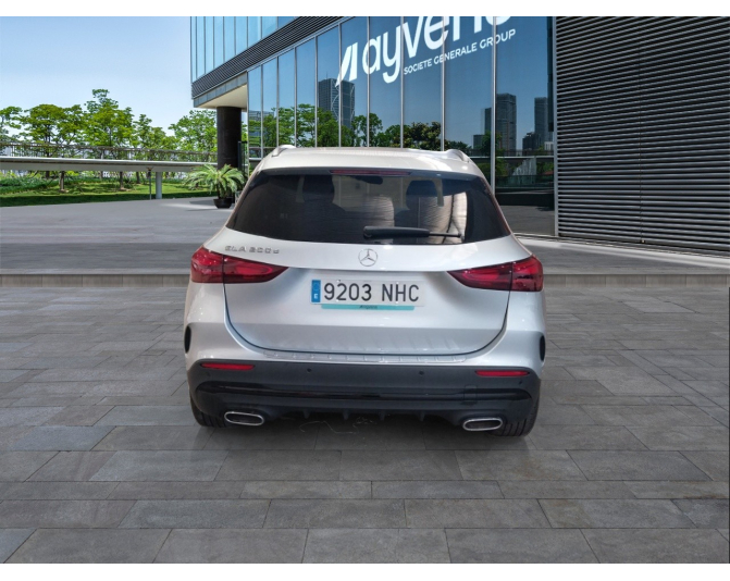 MERCEDES GLA