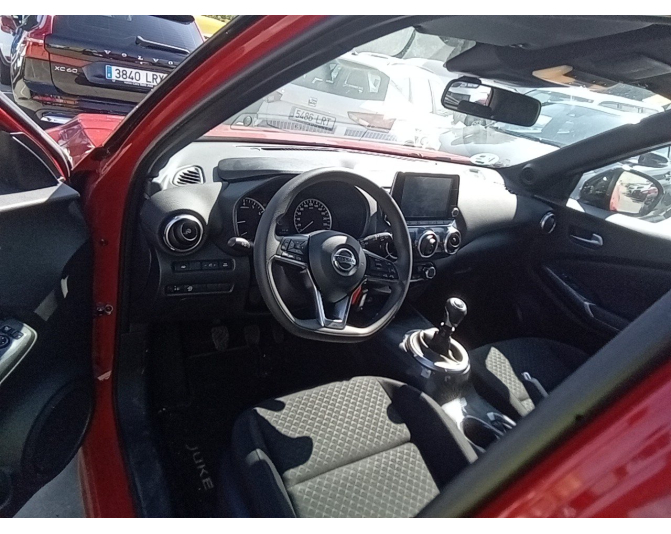 NISSAN JUKE
