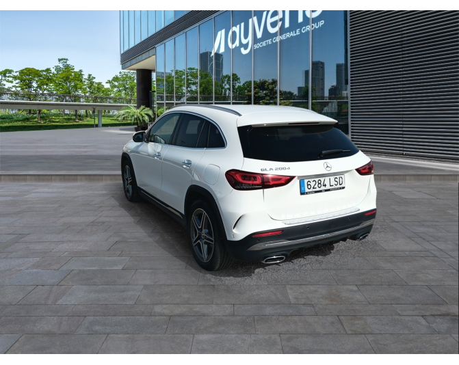 MERCEDES GLA