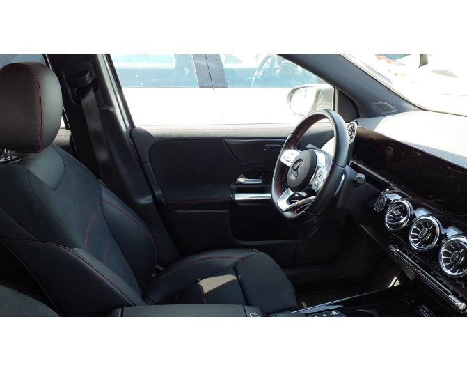 MERCEDES GLA