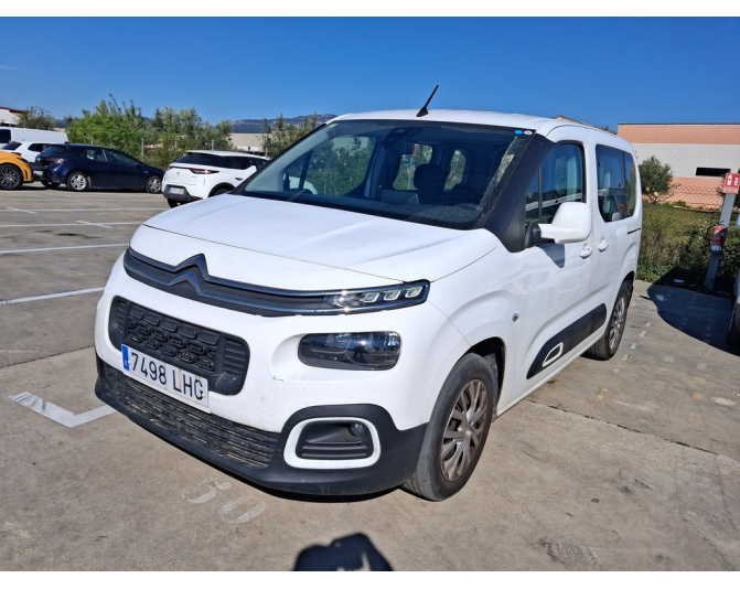 Renting cocheCITROEN BERLINGO
