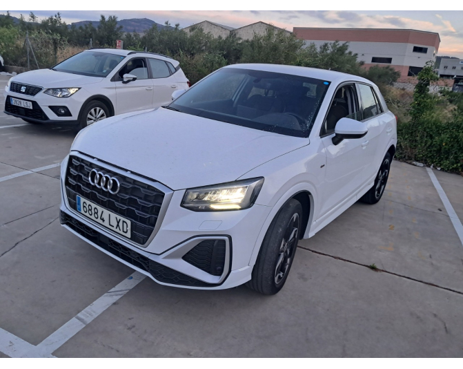 Renting cocheAUDI Q2
