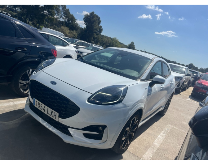 Renting cocheFORD PUMA