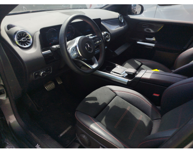 MERCEDES GLA