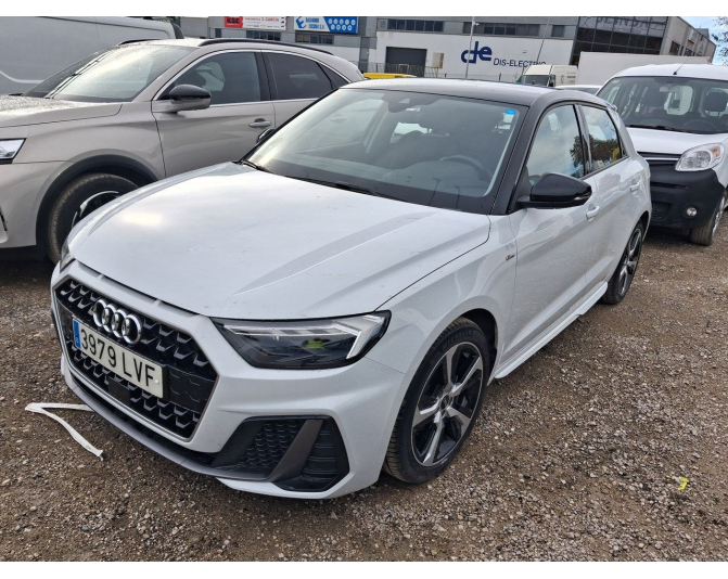 Renting cocheAUDI A1