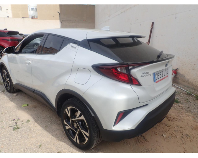 TOYOTA C-HR