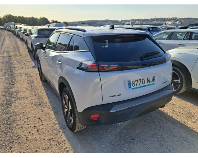 PEUGEOT 2008