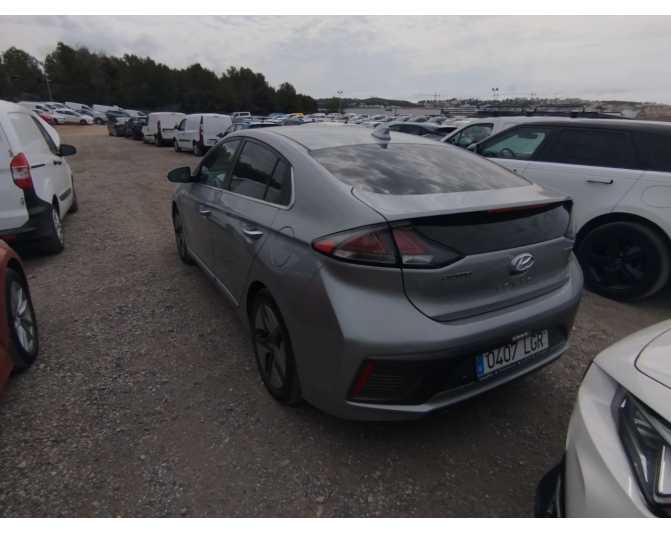 HYUNDAI IONIQ