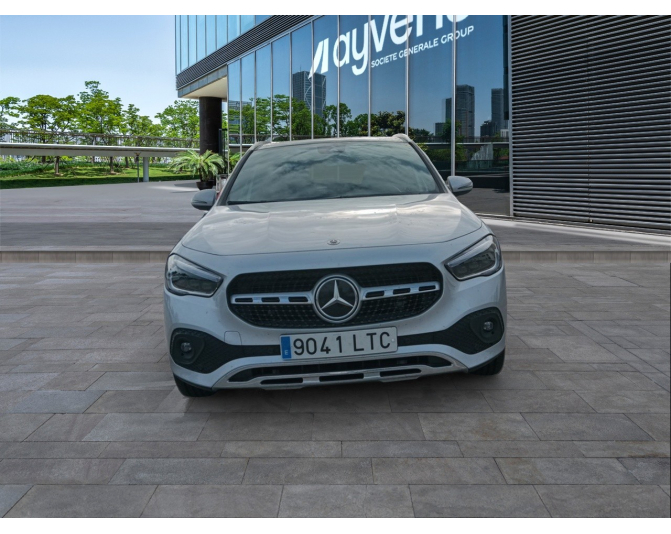 MERCEDES GLA