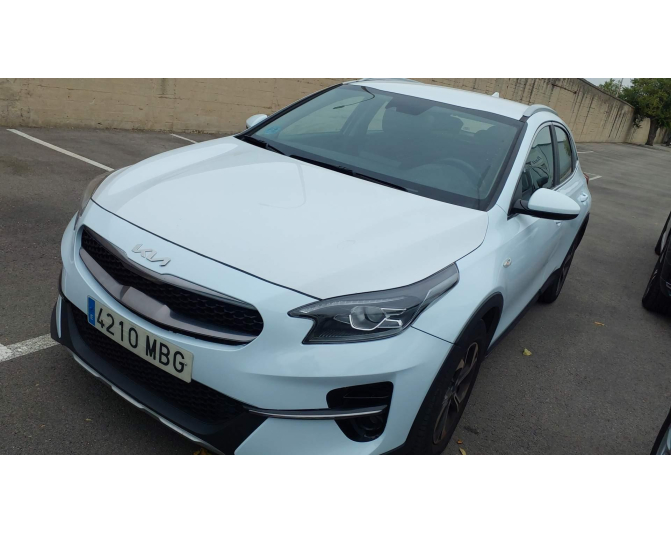 Renting cocheKIA XCEED