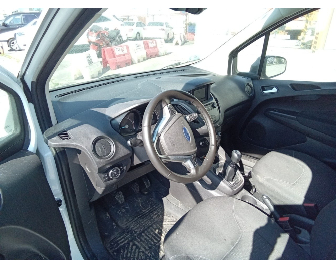 FORD TRANSIT COURIER