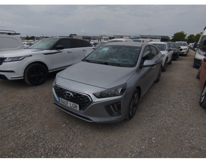 Renting cocheHYUNDAI IONIQ