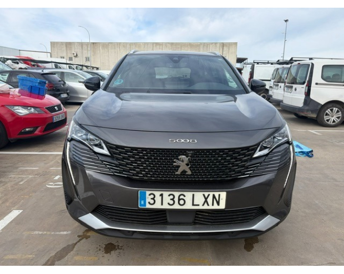 PEUGEOT 5008
