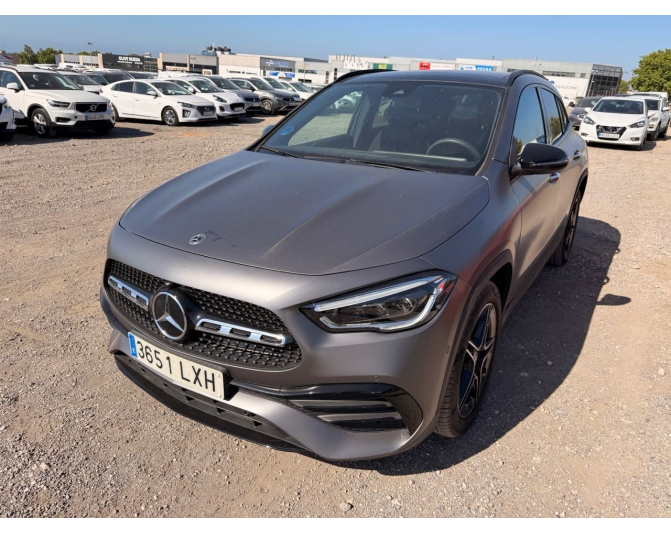 Renting cocheMERCEDES GLA