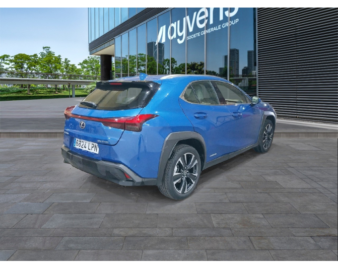 LEXUS UX