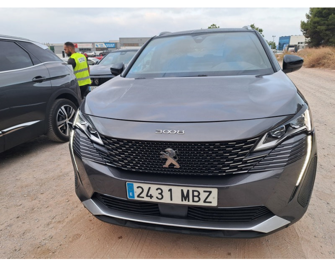 PEUGEOT 3008
