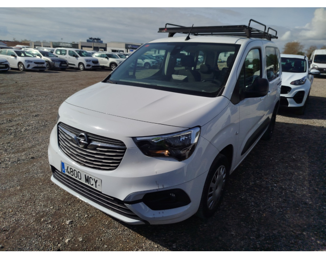 Renting cocheOPEL COMBO