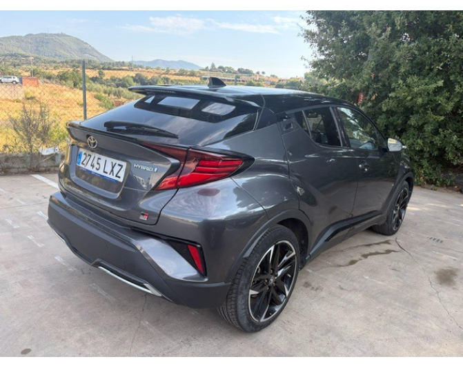TOYOTA C-HR