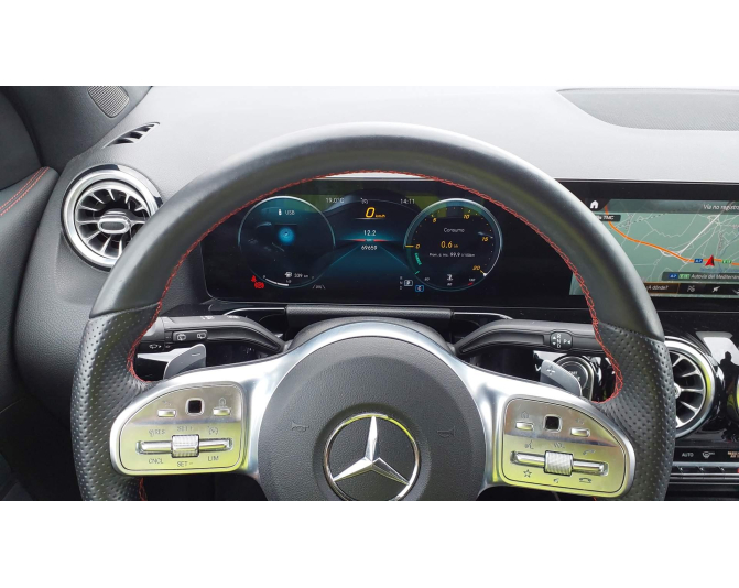 MERCEDES GLA