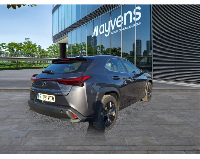 LEXUS UX