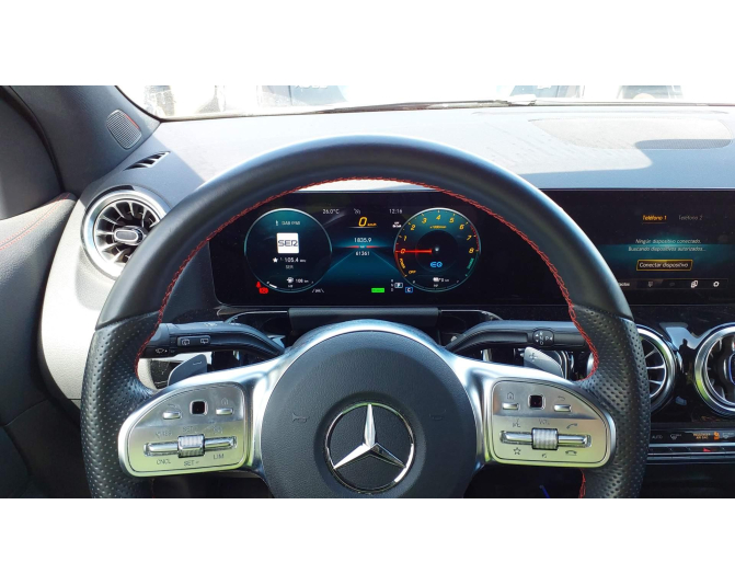MERCEDES GLA