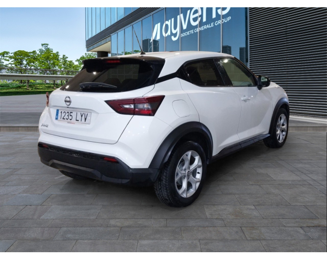 NISSAN JUKE