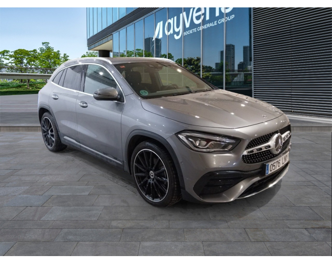 MERCEDES GLA