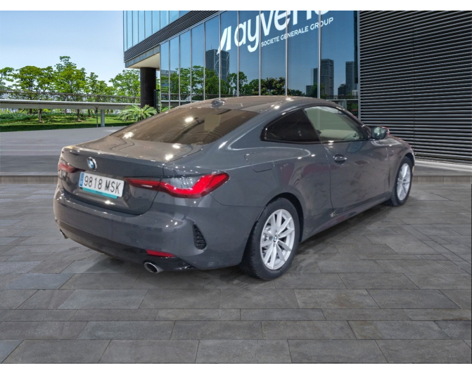 BMW SERIES 4