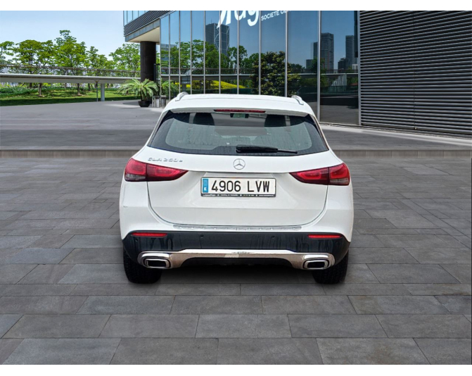 MERCEDES GLA