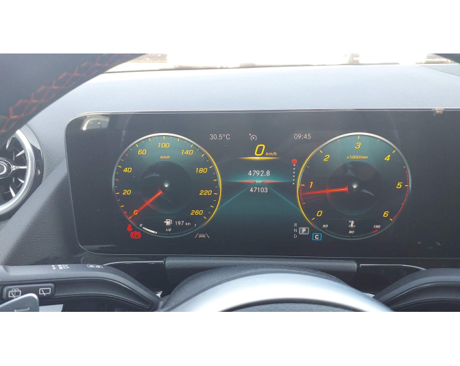 MERCEDES GLA