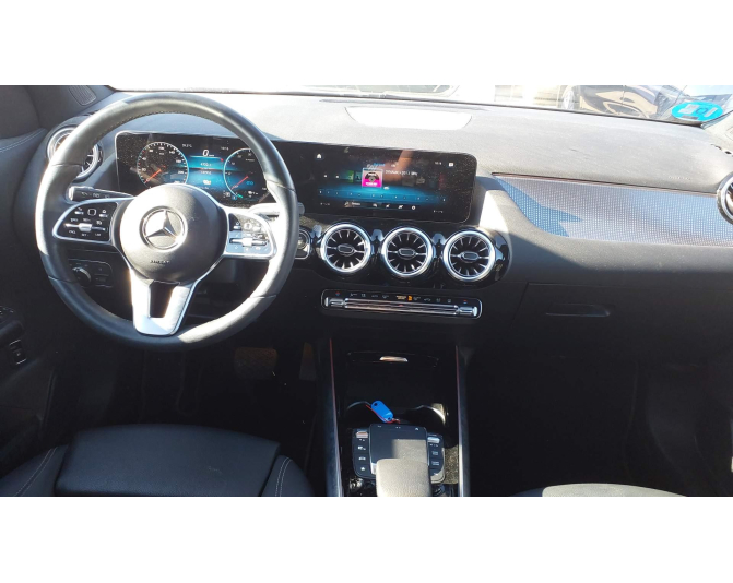 MERCEDES GLA