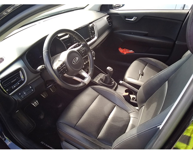 KIA STONIC