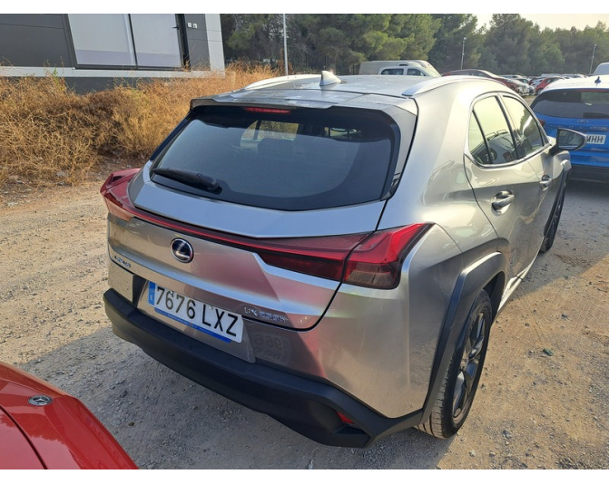 LEXUS UX